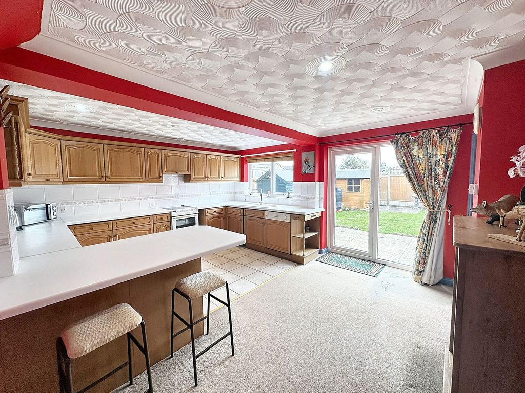 Property photo 3 of 14 Kitchen/Diner