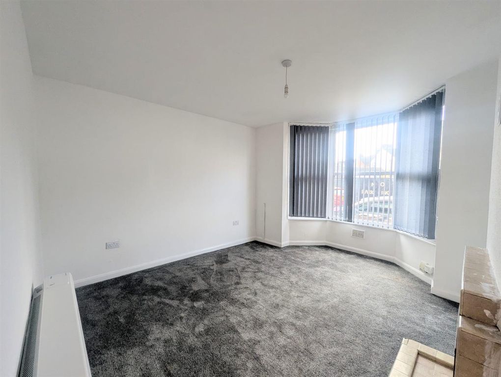 Property photo 2 of 6 B161Ae57-82Ec-4562-980c-Ea3c614B8B21.Jpg