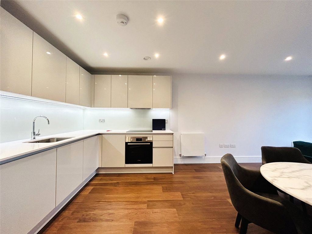 Property photo 3 of 8 Kitchen