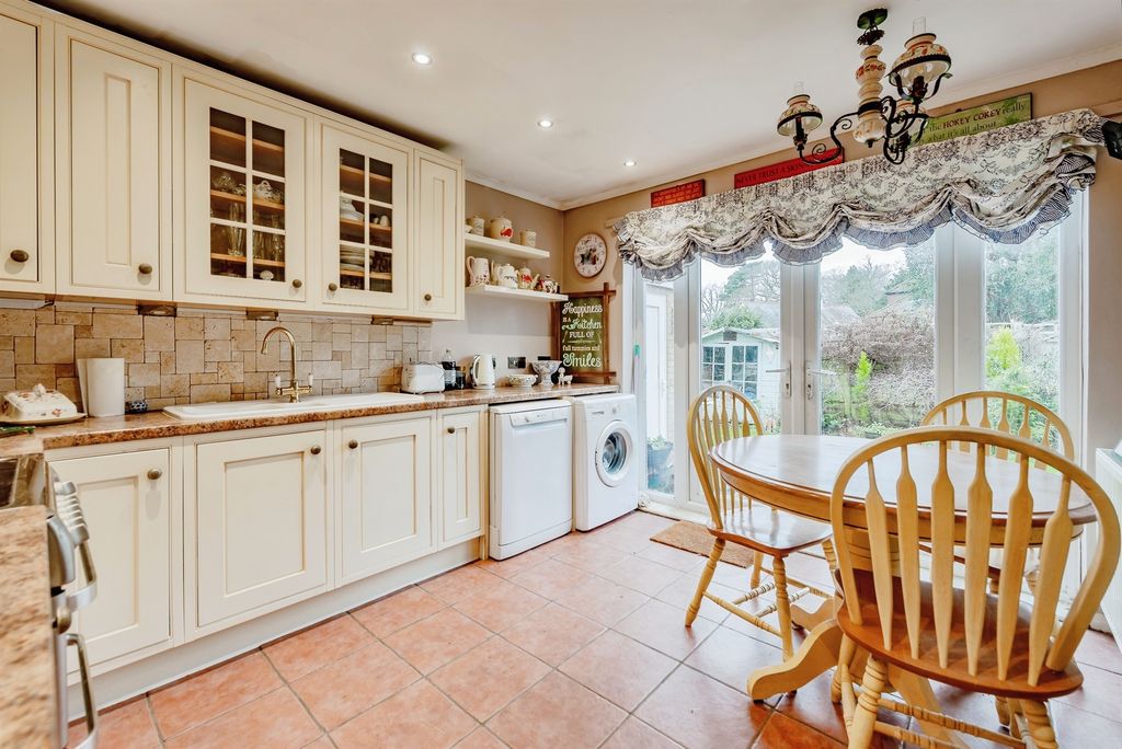 Property photo 3 of 17