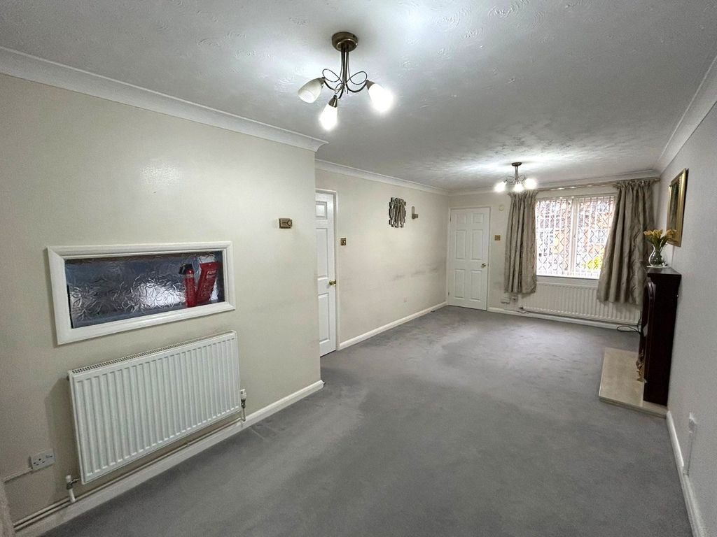 Property photo 3 of 17 Picture No. 33