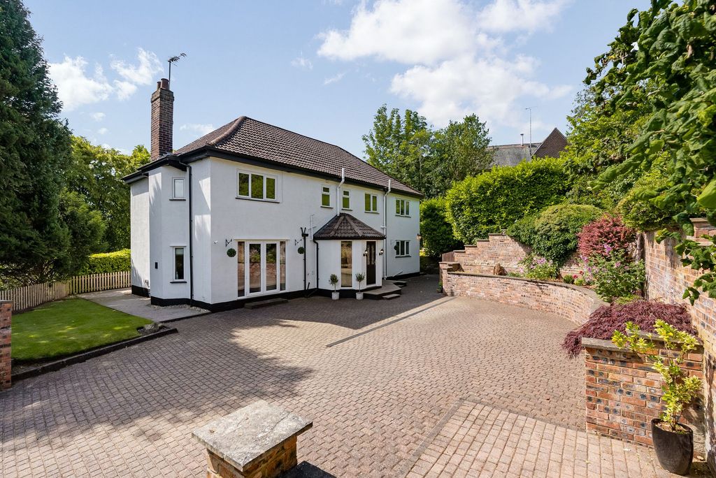 Property photo 1 of 71