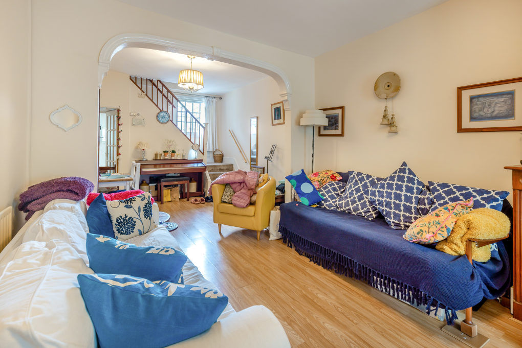 Property photo 2 of 6