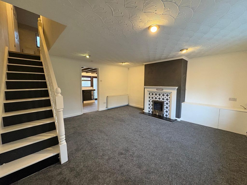 Property photo 2 of 13 Gallery