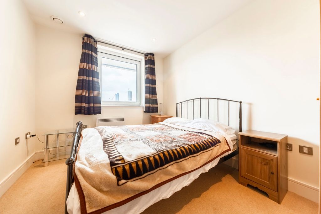 Property photo 3 of 5