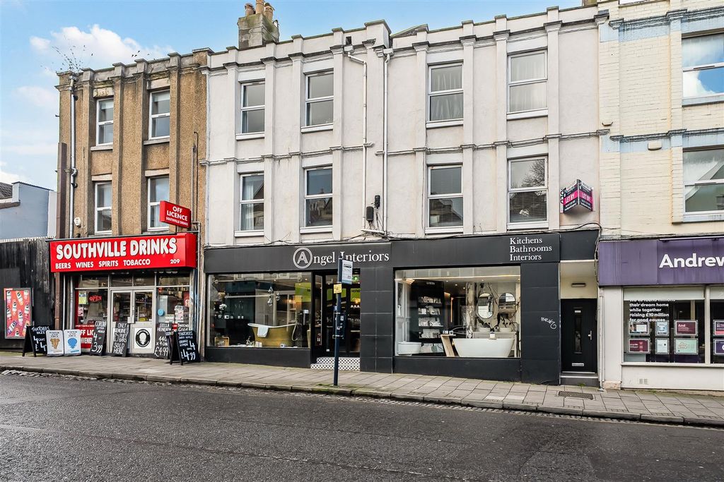 Property photo 1 of 13 1415832-18-6993365Ec282c.Jpg