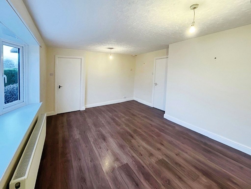 Property photo 3 of 11 Picture No. 06