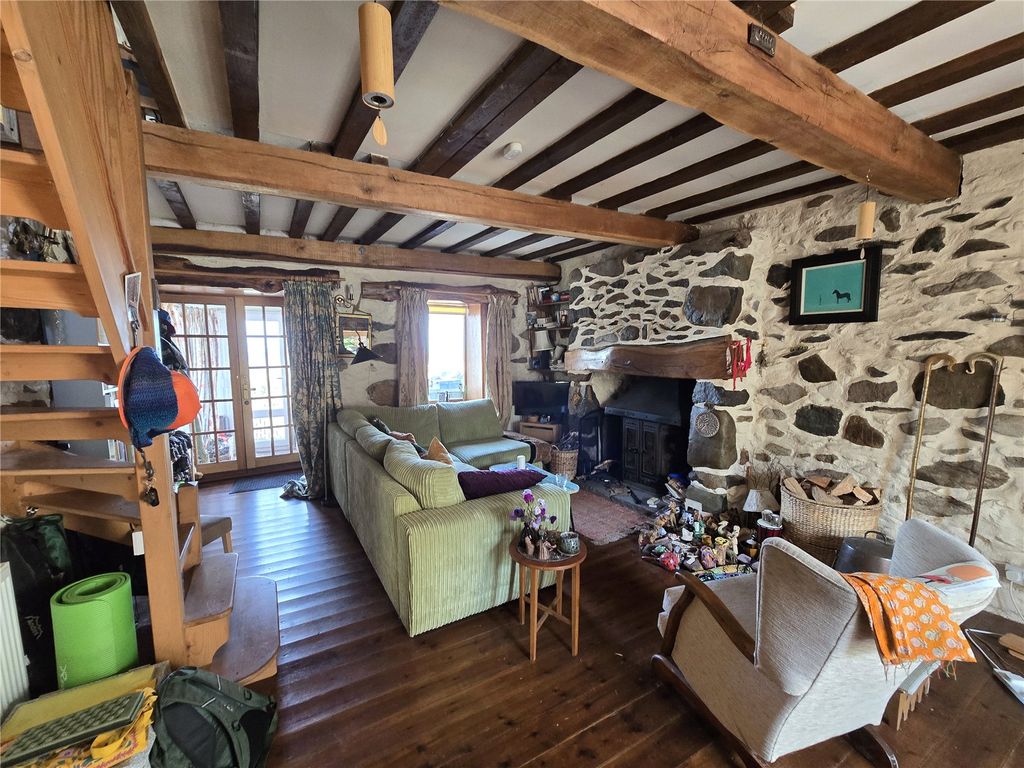 Property photo 2 of 22 Picture No. 11