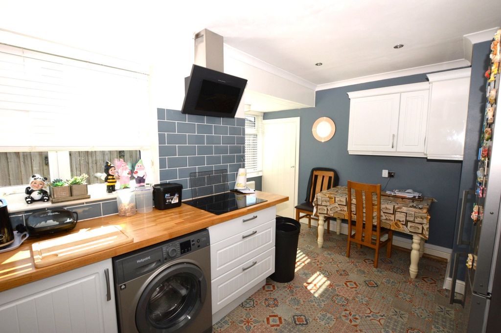 Property photo 3 of 15 Picture No. 09