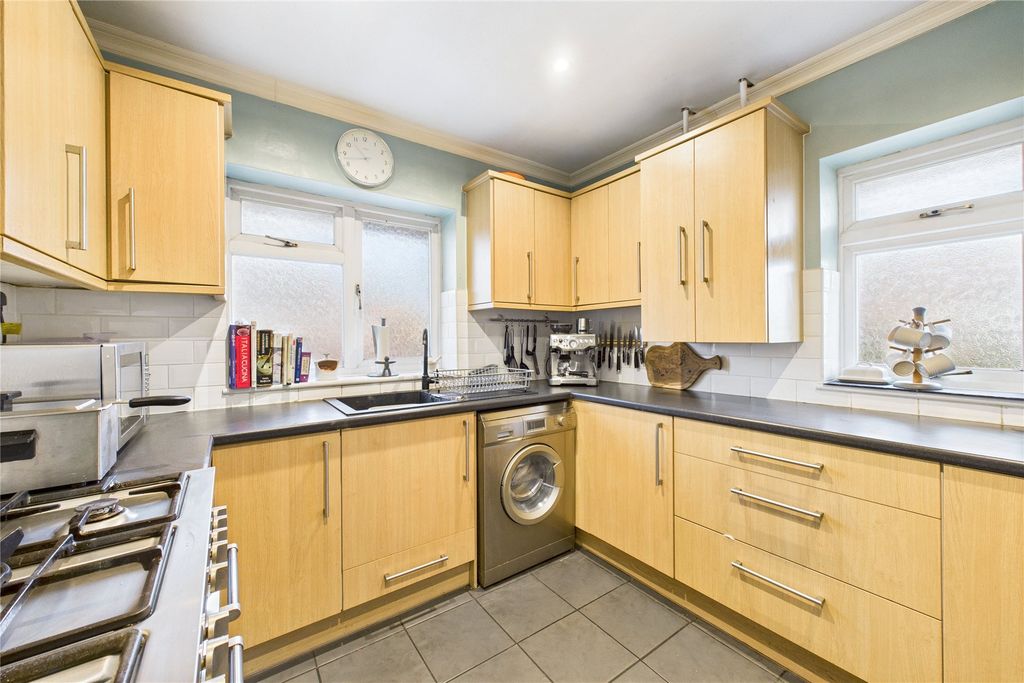 Property photo 3 of 10 Picture No. 22