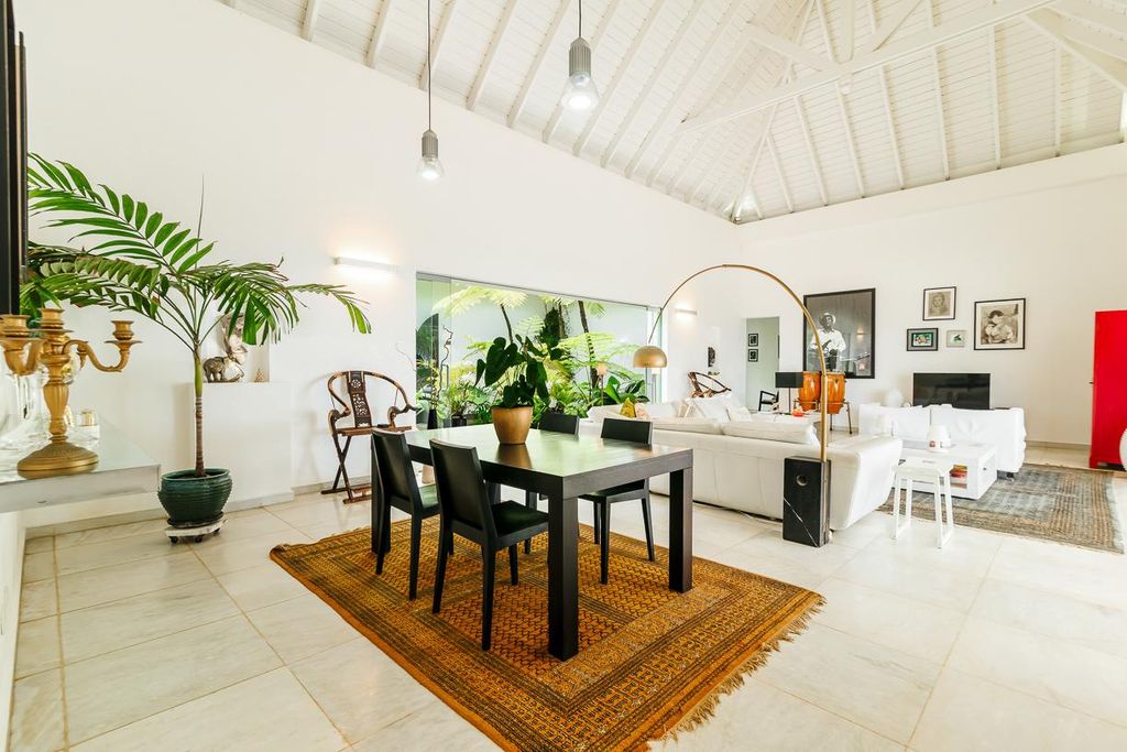 Property photo 2 of 29