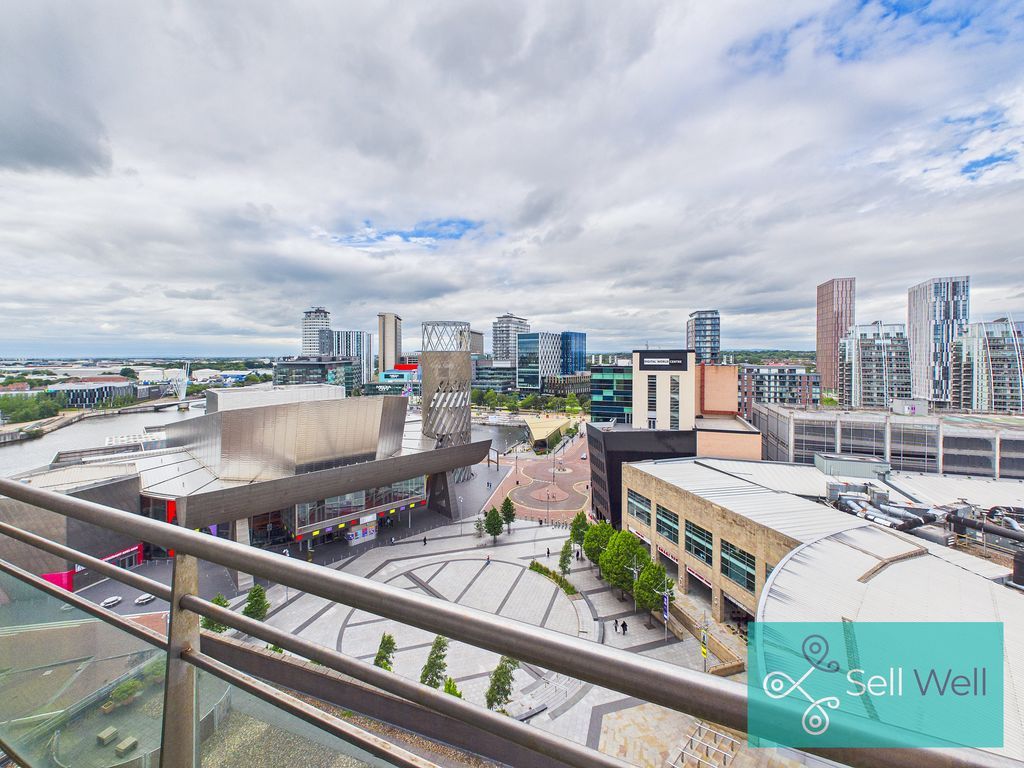 Property photo 2 of 17 Views Across The Lowry &amp; Salford Quays