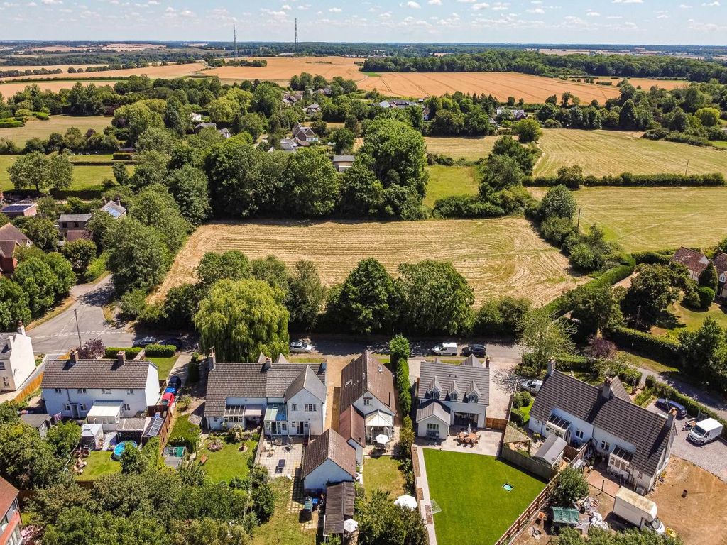 Property photo 2 of 20 Drone (2)