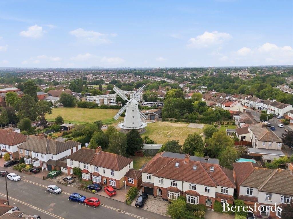 Property photo 3 of 33 Picture No. 07