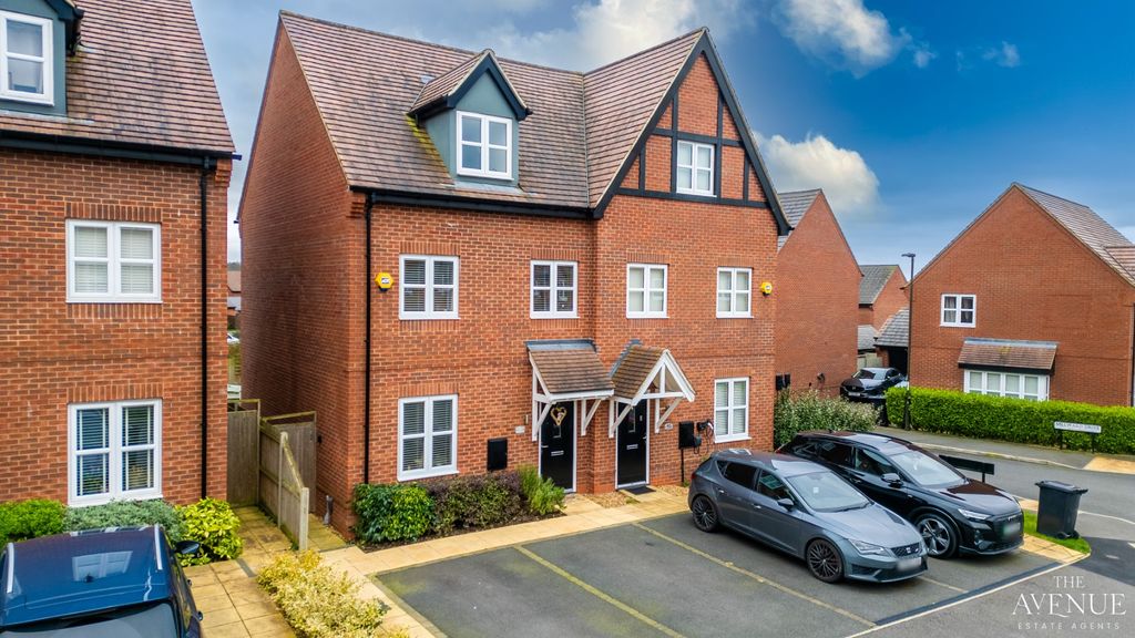 Property photo 1 of 31 4930561