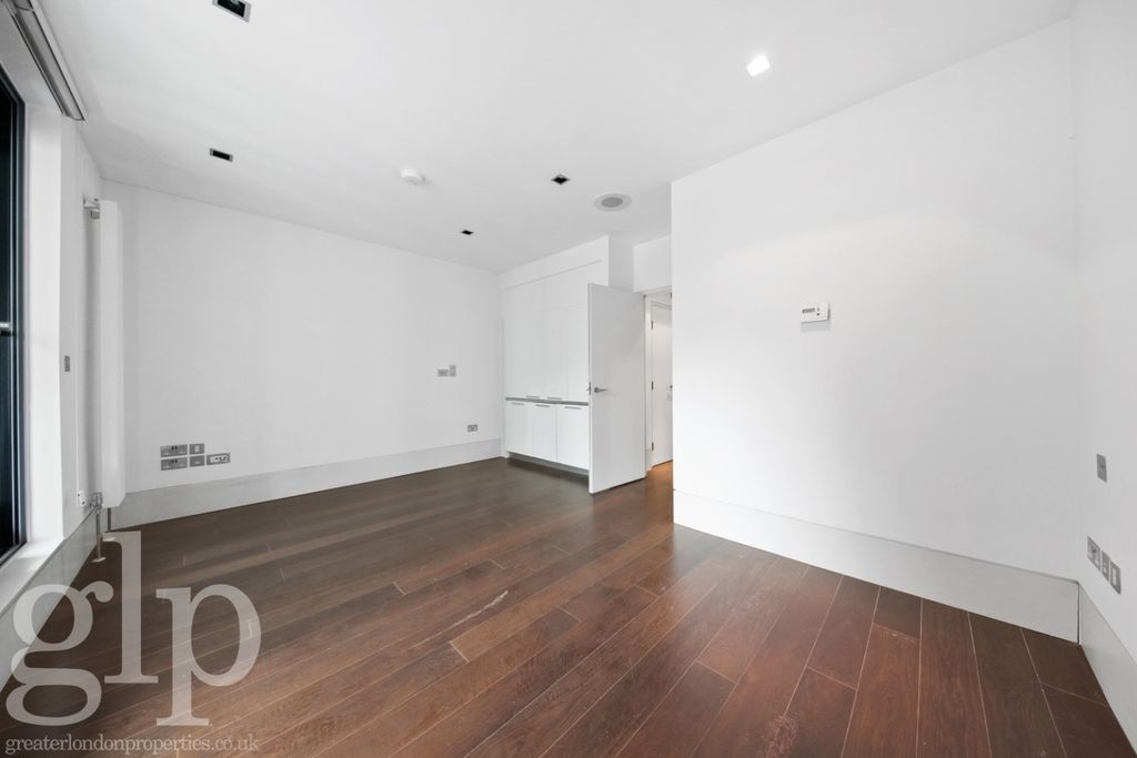 Property photo 3 of 12 3515534