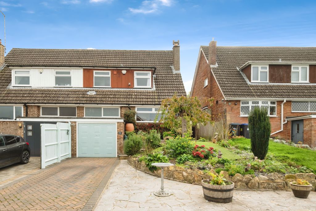 Property photo 2 of 29