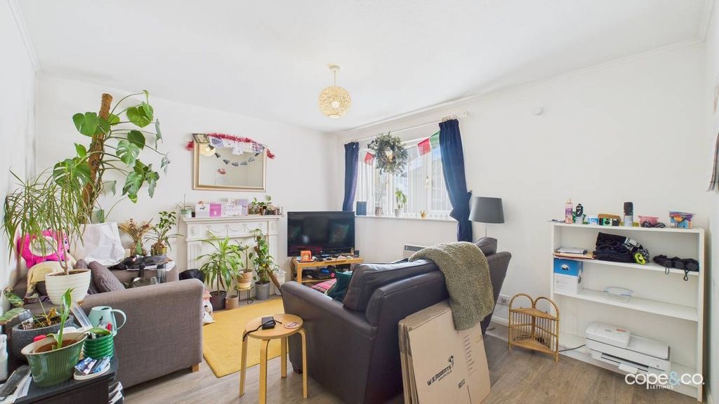 Property photo 3 of 6 1399136