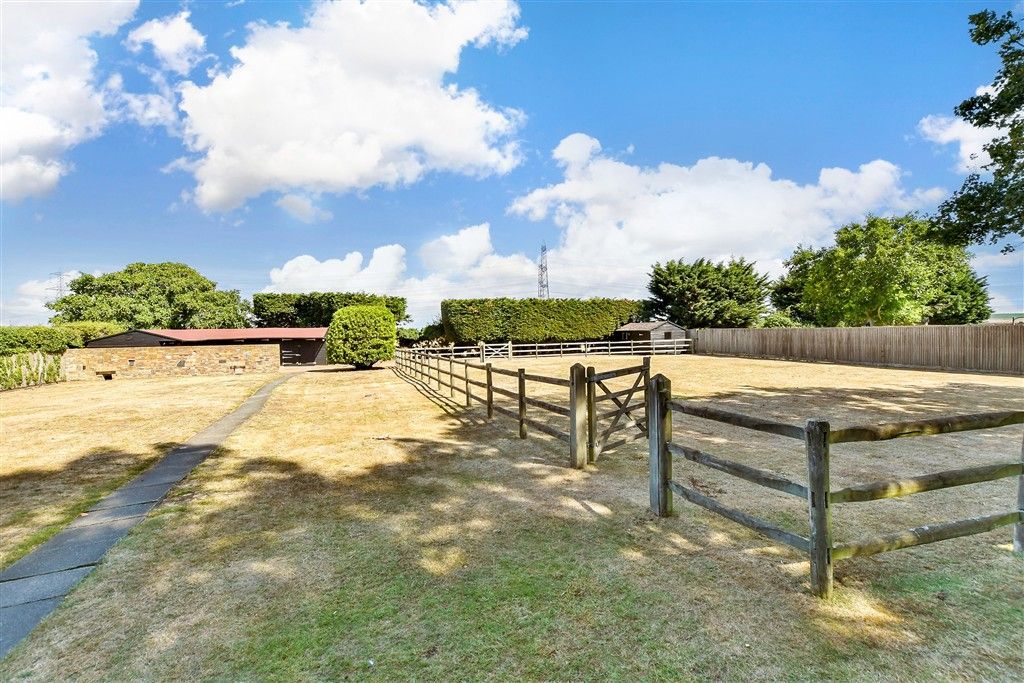 Property photo 2 of 23 Rear Garden