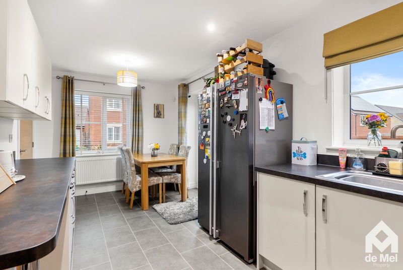 Property photo 3 of 15 Photo 11