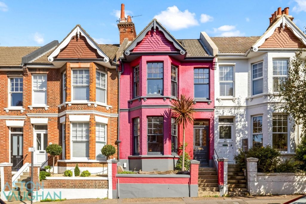 Property photo 1 of 26 4565970