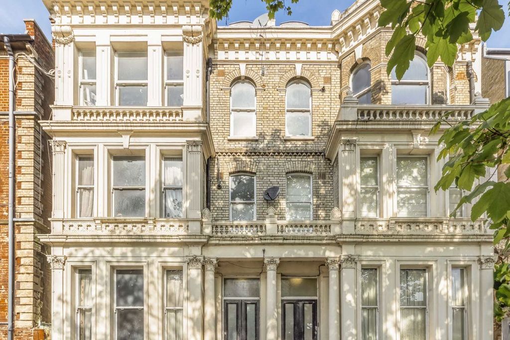 Property photo 1 of 4