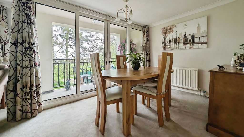 Property photo 3 of 26 Pbox-Img.Jpg