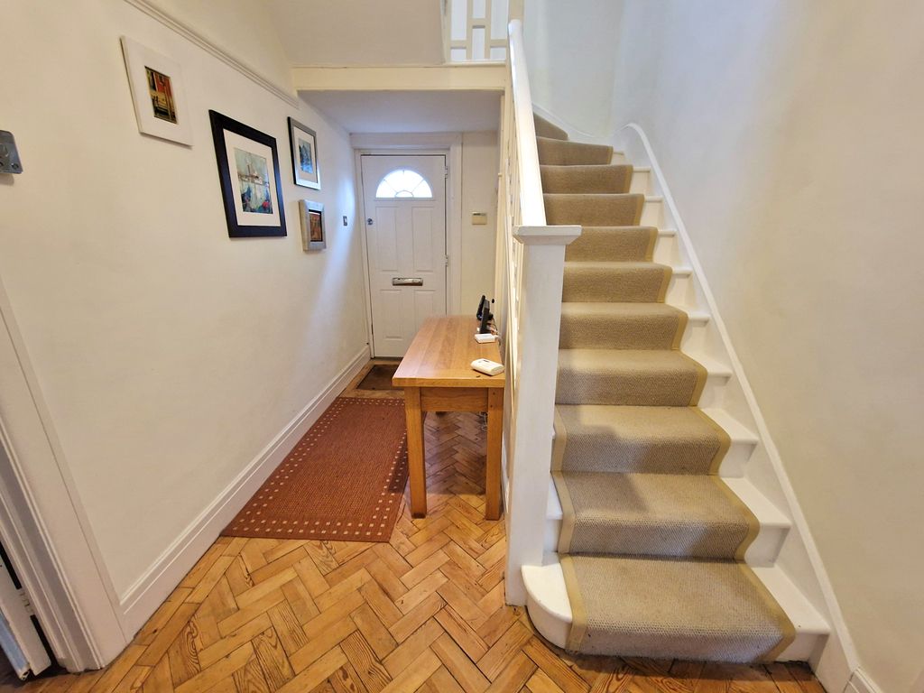 Property photo 3 of 29