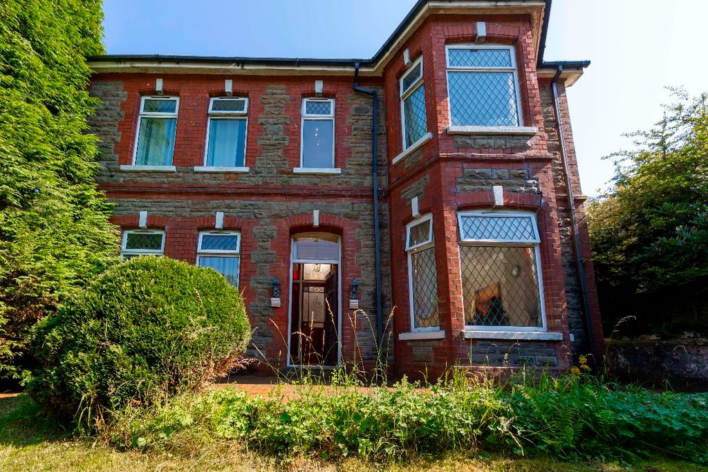 Property photo 1 of 58