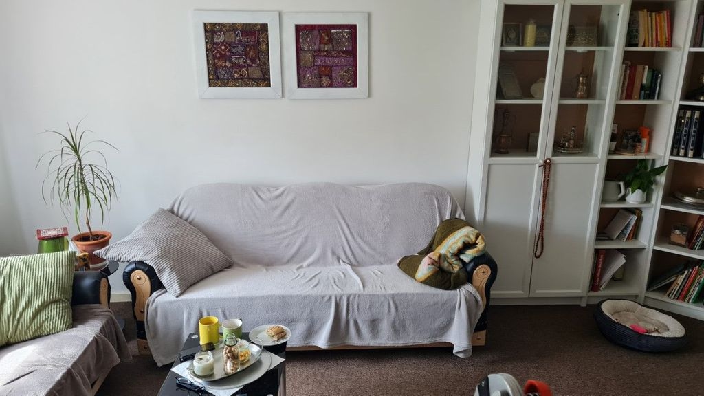 Property photo 2 of 12