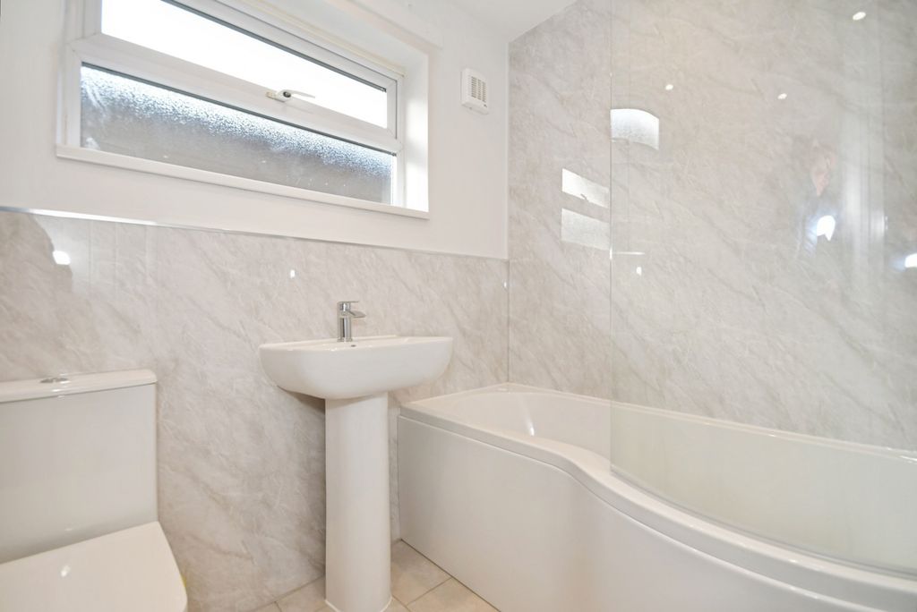 Property photo 3 of 17 Pbox-Img.Jpg