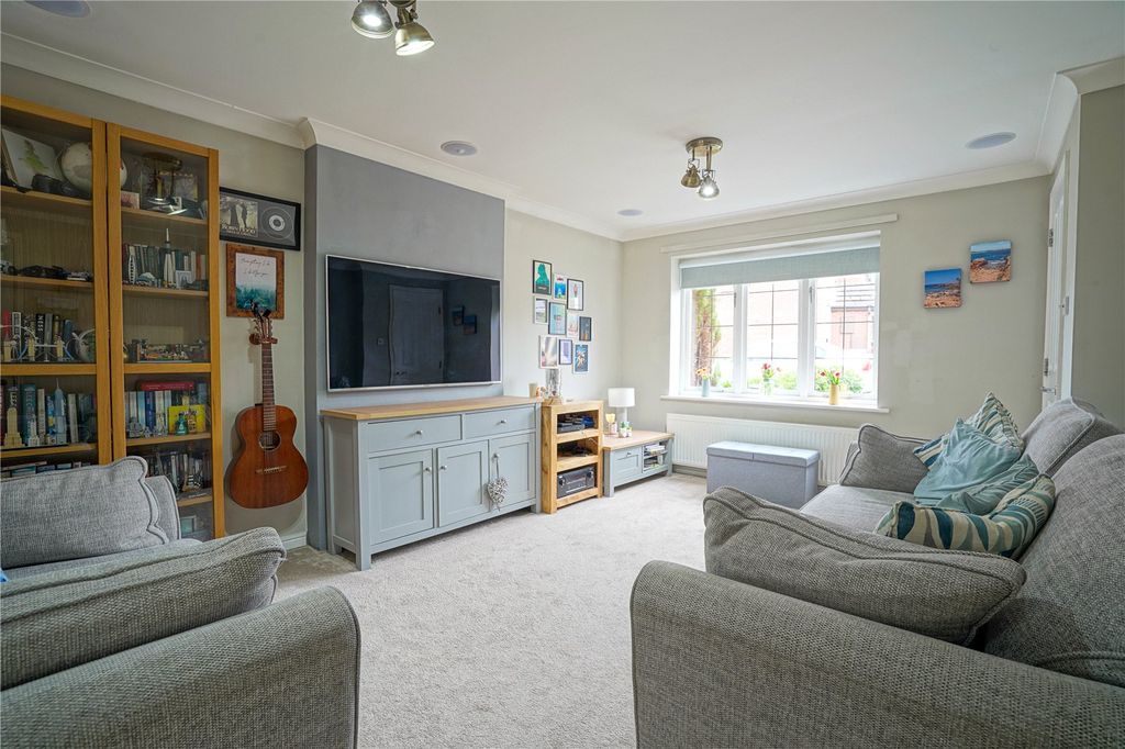 Property photo 2 of 15 Picture No. 05