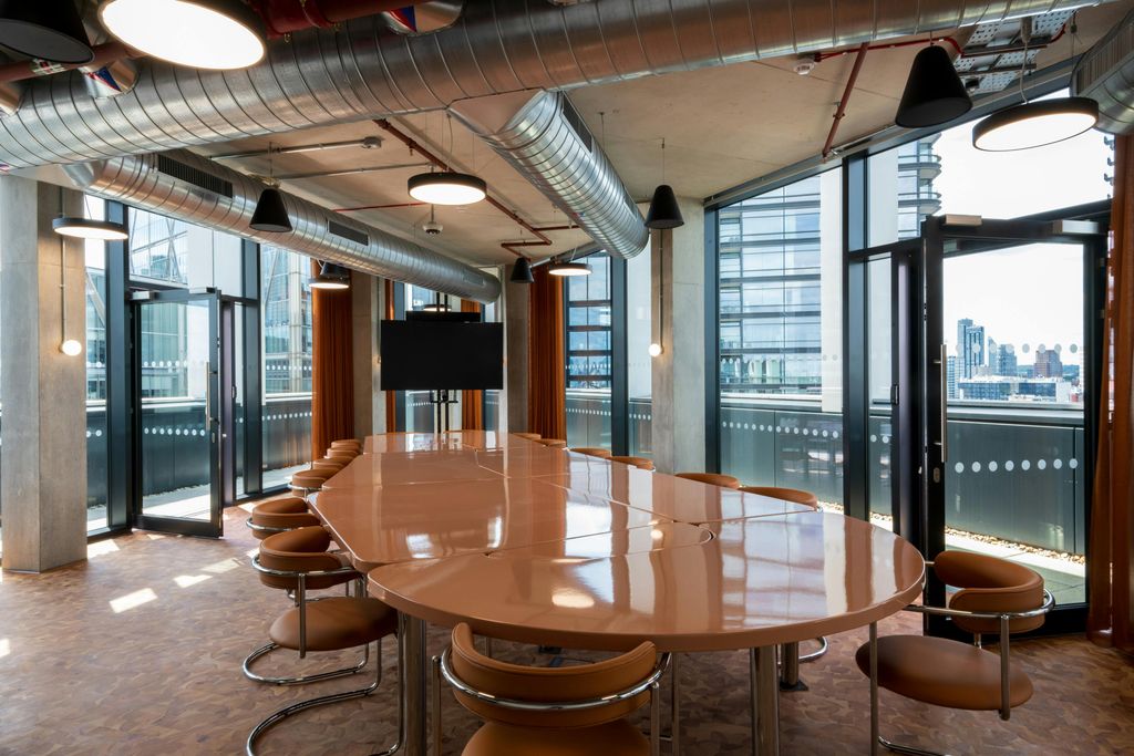 Property photo 3 of 14 Communal Meeting Room