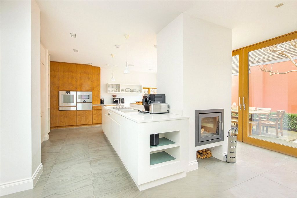 Additional image 5 of 6 bed detached house to rentBrunswick Gardens, Cambridge CB5