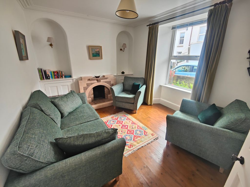 Property photo 2 of 14