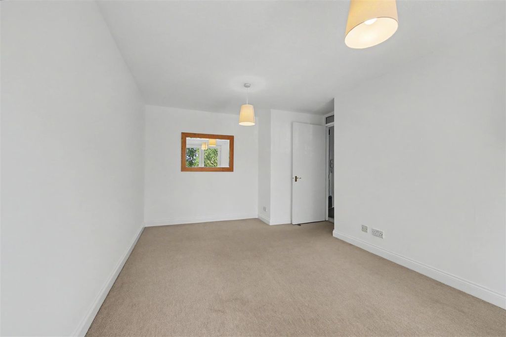 Property photo 3 of 10 Img_0741-Img_0745.Jpg