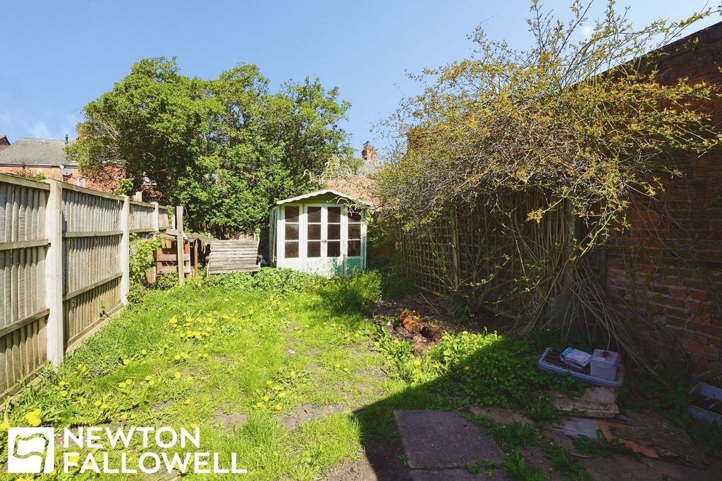 Property photo 2 of 12
