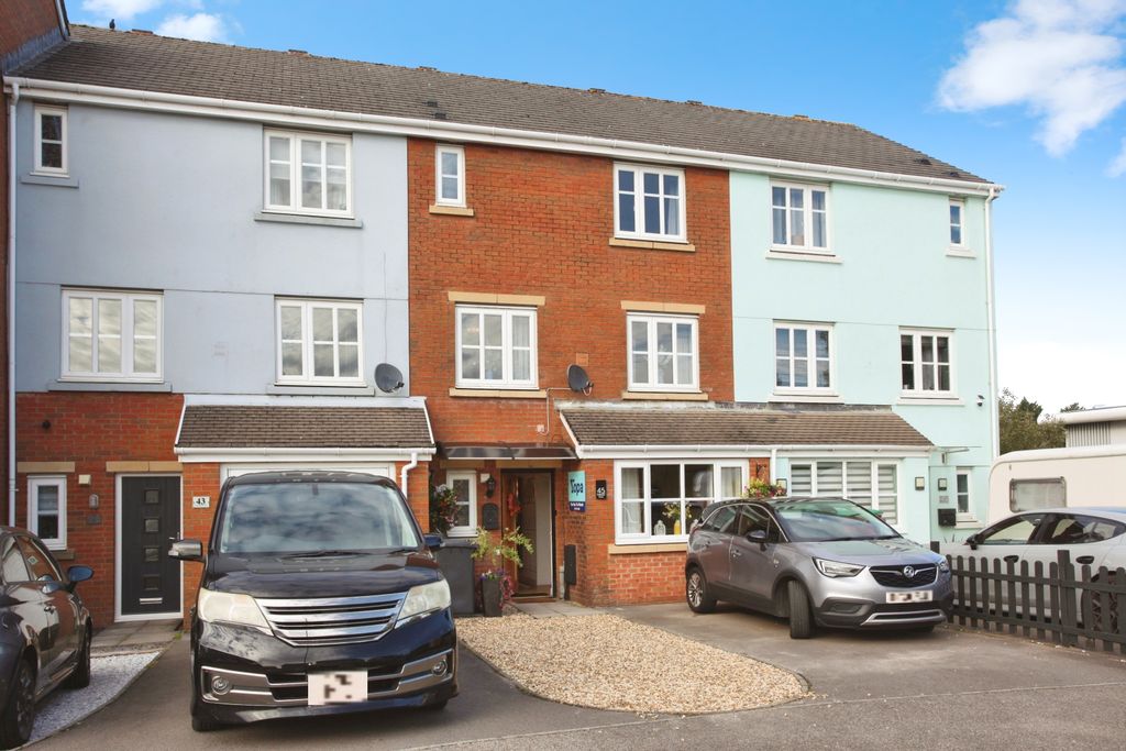 Property photo 2 of 37 Img_6640