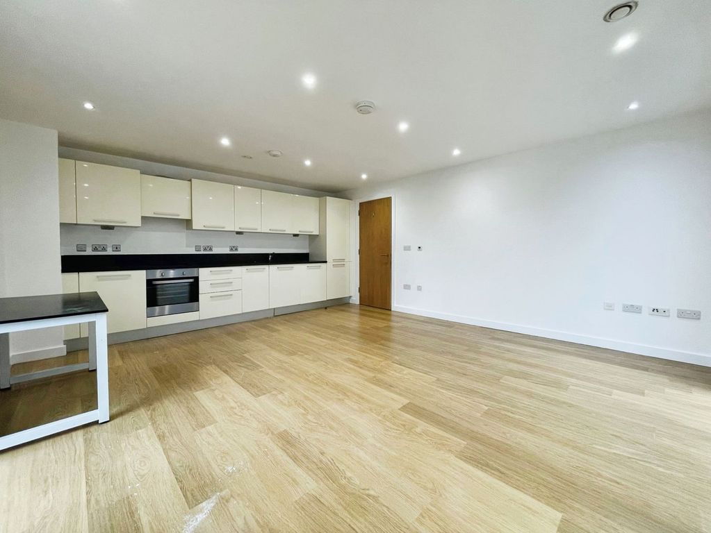 Property photo 3 of 9