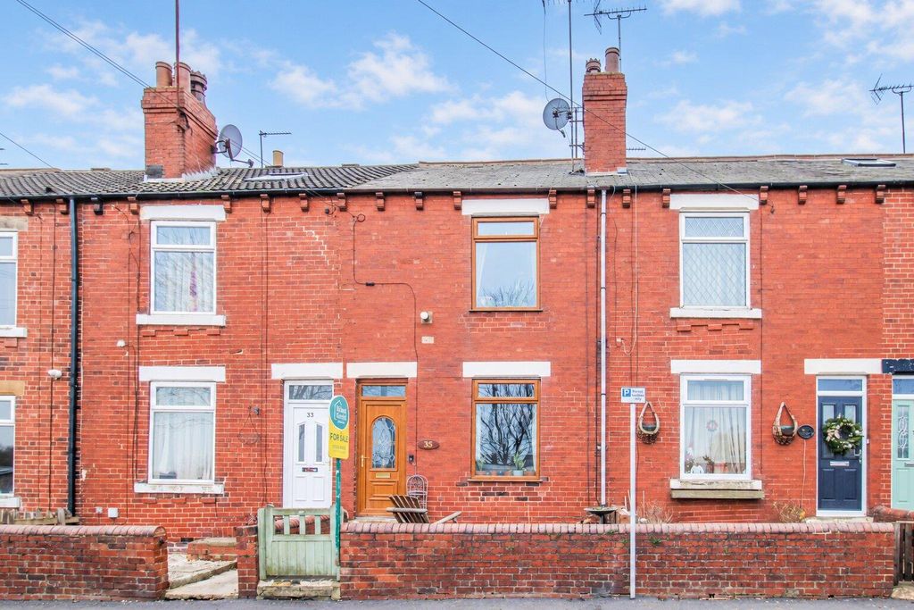 Property photo 1 of 11