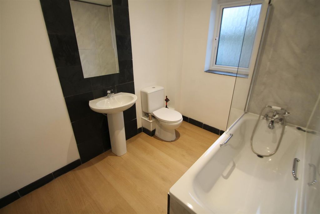 Property photo 3 of 7 Img_8628.Jpg