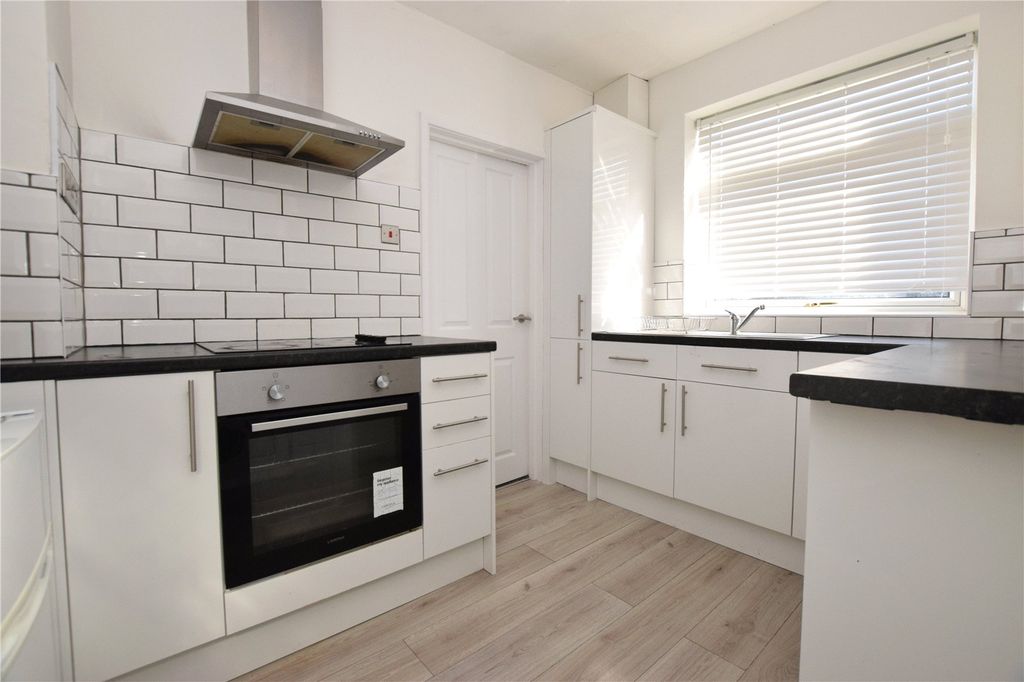 Property photo 3 of 13 Picture No. 34