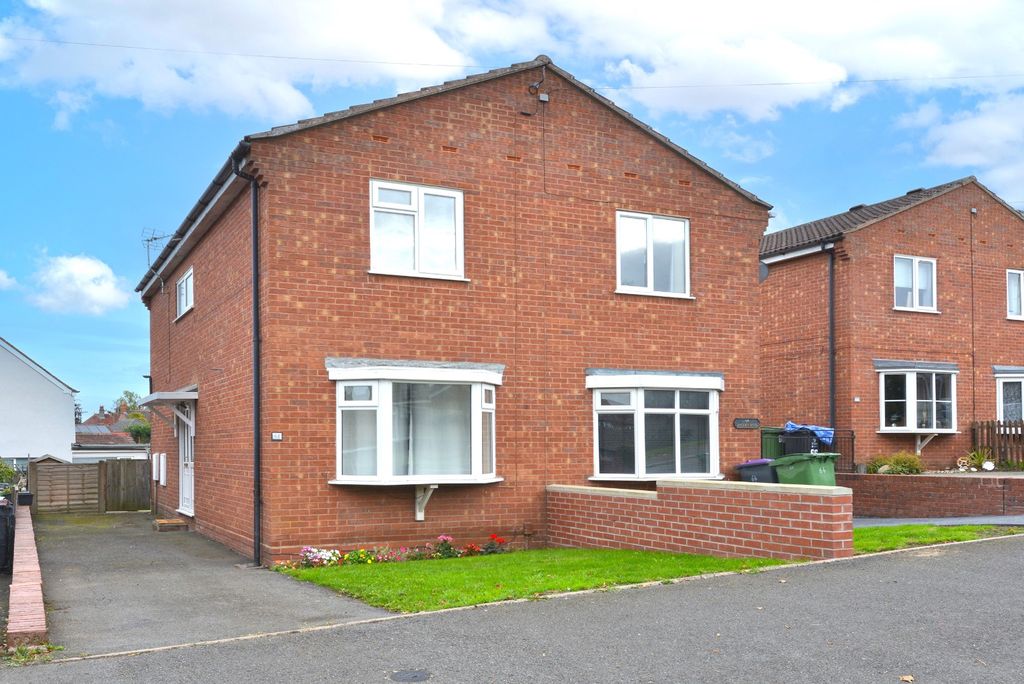 Property photo 1 of 11 4518333