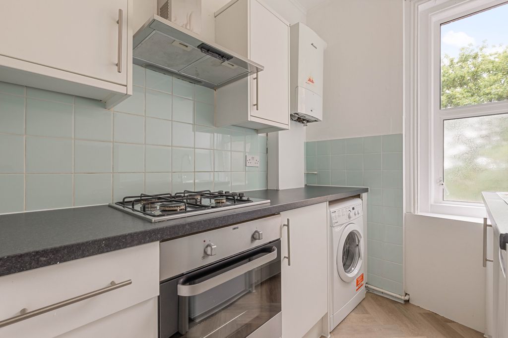Property photo 3 of 12 918A0098