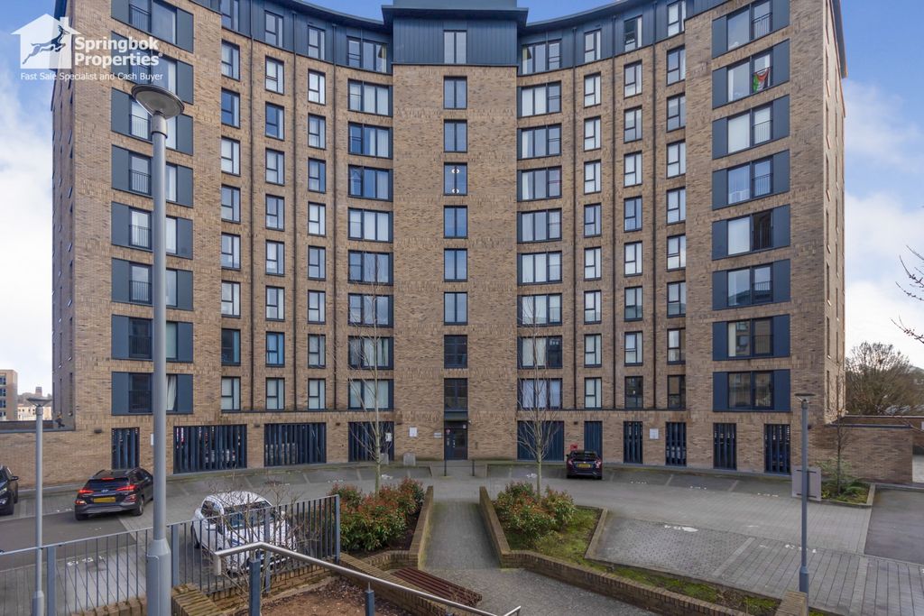 Property photo 1 of 13 Front View