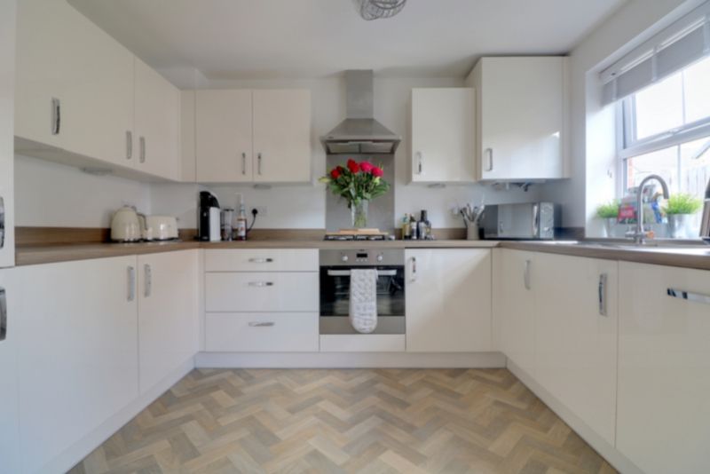 Property photo 2 of 23 Img_2066-Img_2068