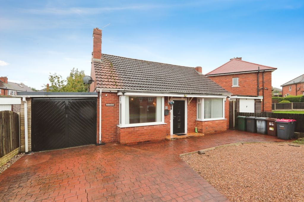 Property photo 1 of 15 Front