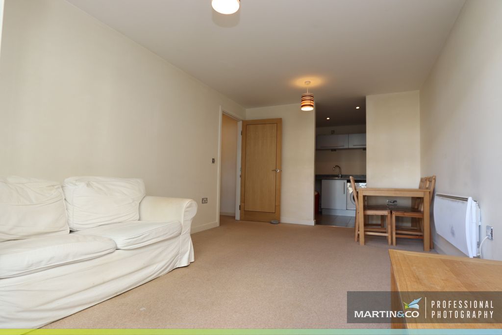 Property photo 3 of 11 Img_3423