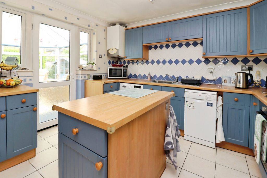 Property photo 2 of 19 ba7d6Bf8-Img_0752
