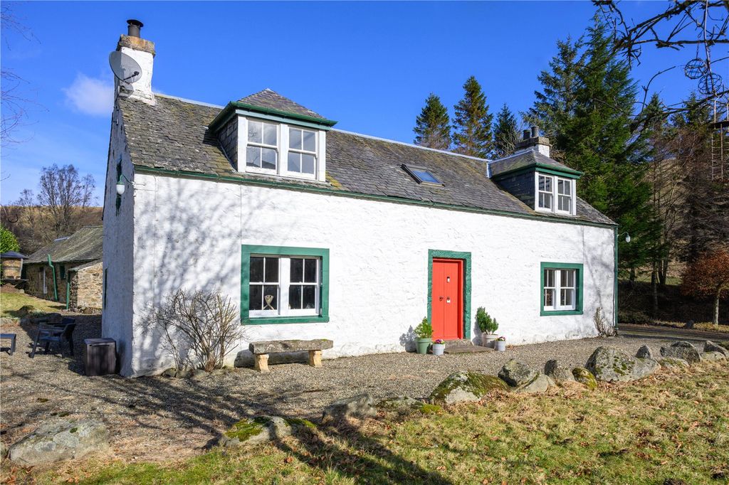 Property photo 2 of 29 Balloch